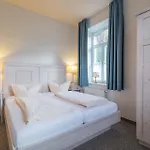 Zur Steinburg *