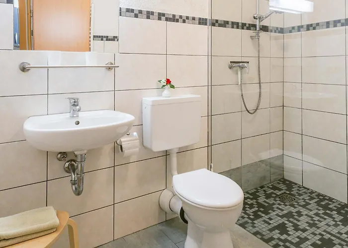 Zur Steinburg Апартаменты *